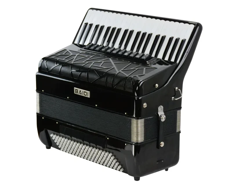 What’s the Difference Between Button Accordion and Piano Accordion?
